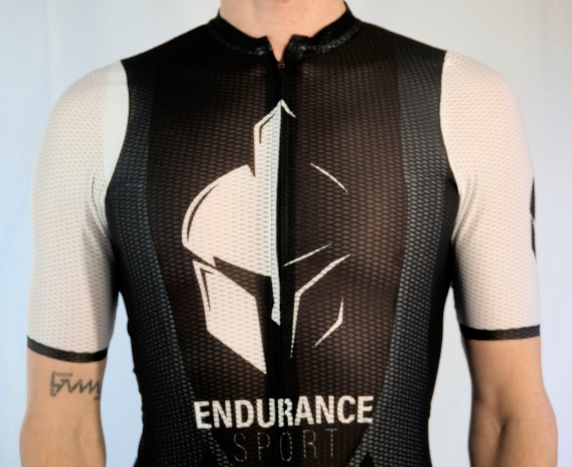 Endurance Sport by Alex Coh // Superfly Jersey - LEVEL VELO